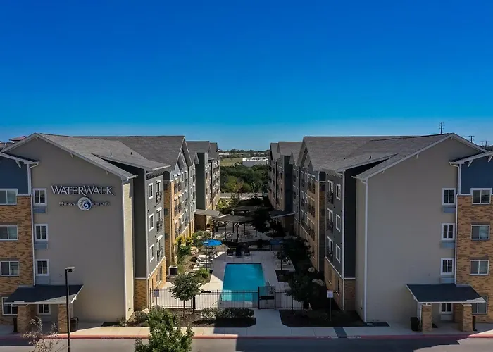 Waterwalk San Antonio At The Rim